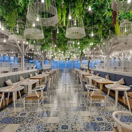 Ramada Plaza Hotel Antalia