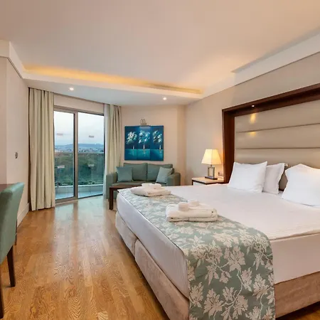 Ramada Plaza Hotel